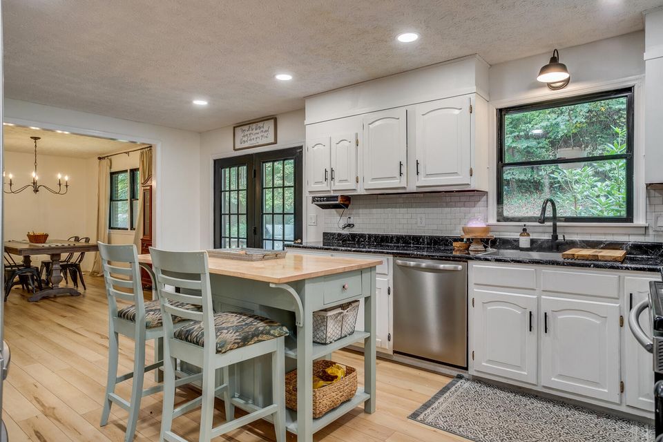 Photo #15: 4846 Unicoi Drive