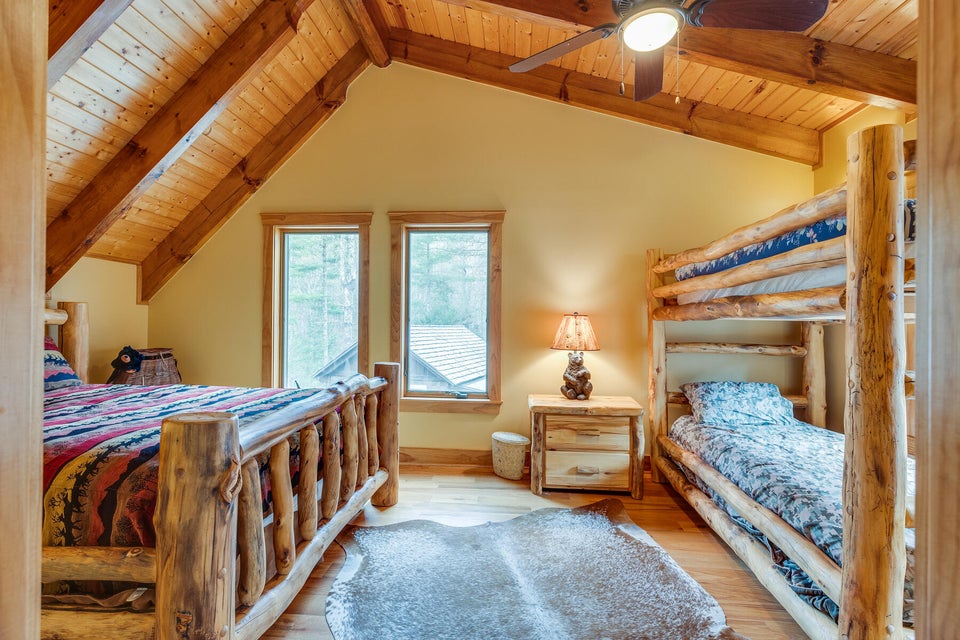 Photo #27: 708 Heartwood Lane