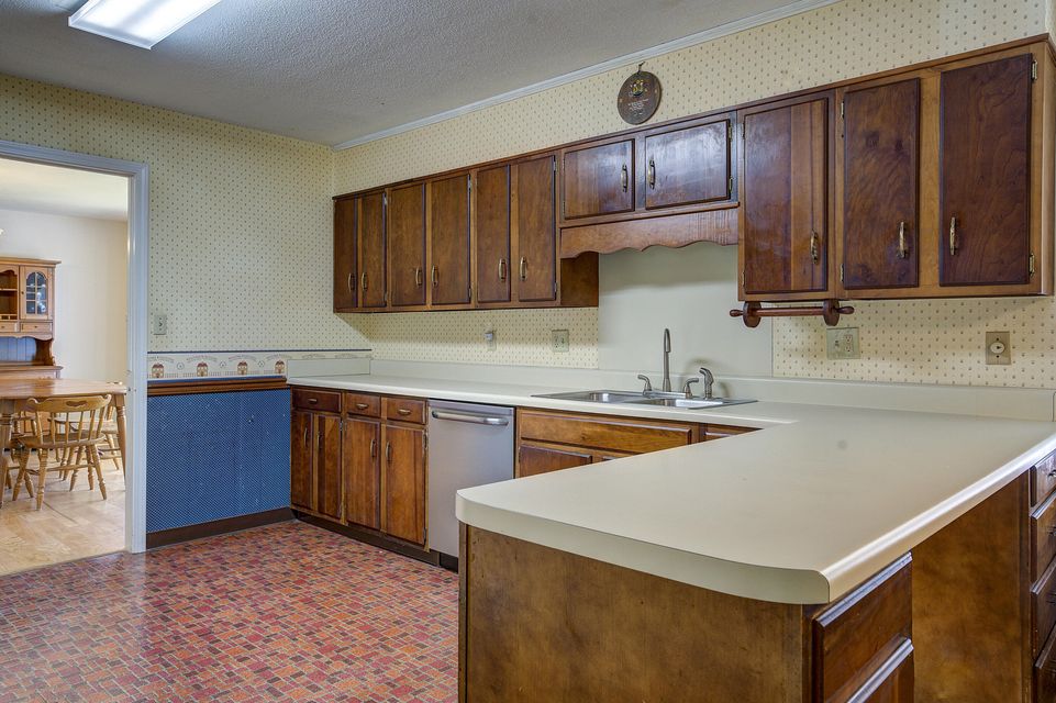 Photo #13: 604 Woodland Drive