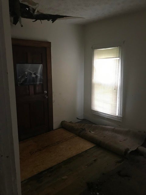 Photo #8: 306 Brown Street