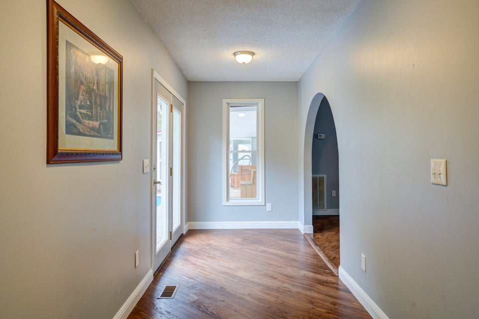 Photo #12: 638 Elm Avenue