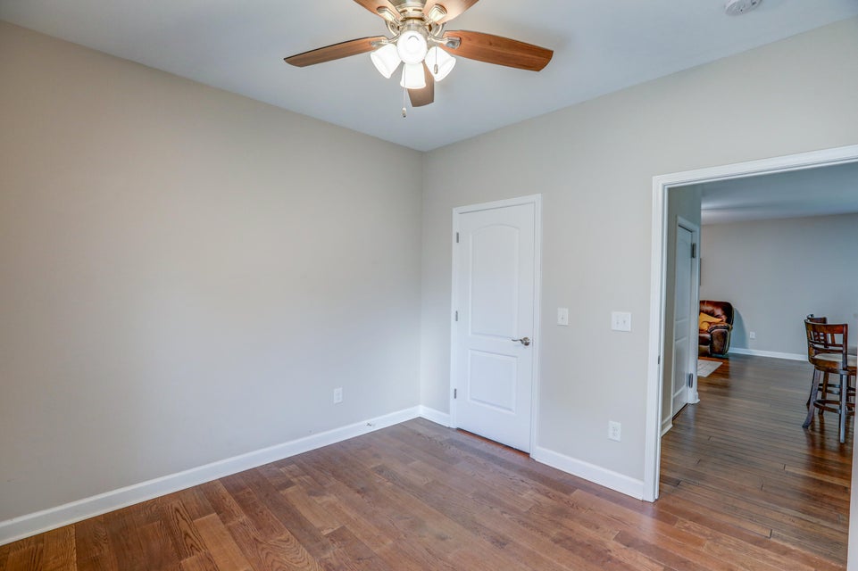 Photo #26: 924 Walker Street