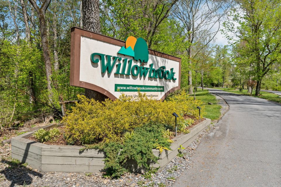 Photo #3: 263 Willowbend Place