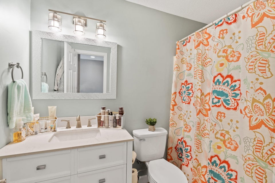 Photo #18: 263 Willowbend Place