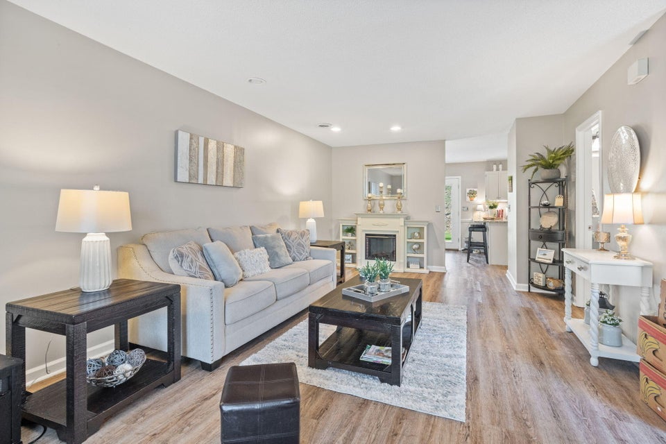 Photo #5: 263 Willowbend Place