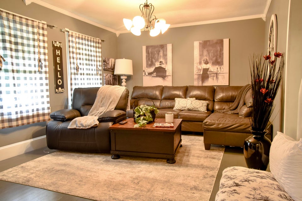 Photo #2: 102 Lynn Lane