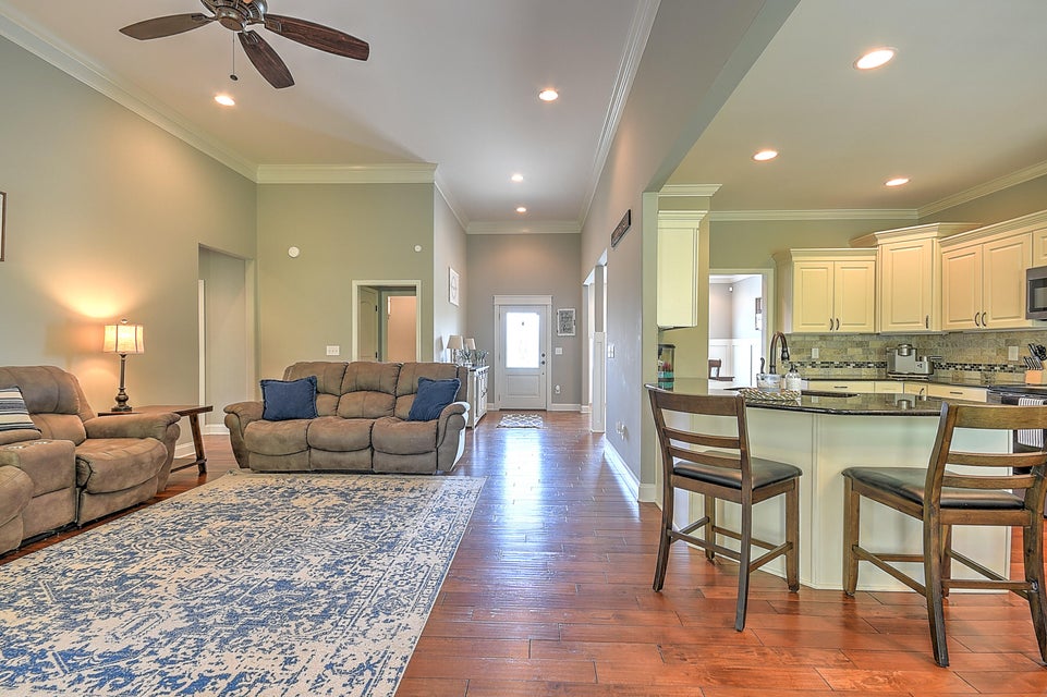 Photo #25: 162 Cameron Ct