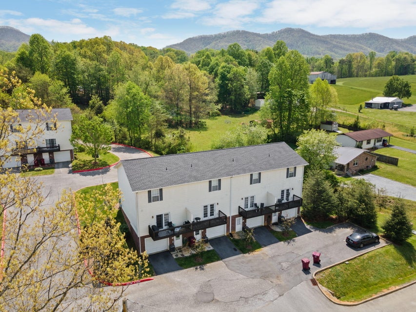 Photo #4: 2201 Cherokee Road
