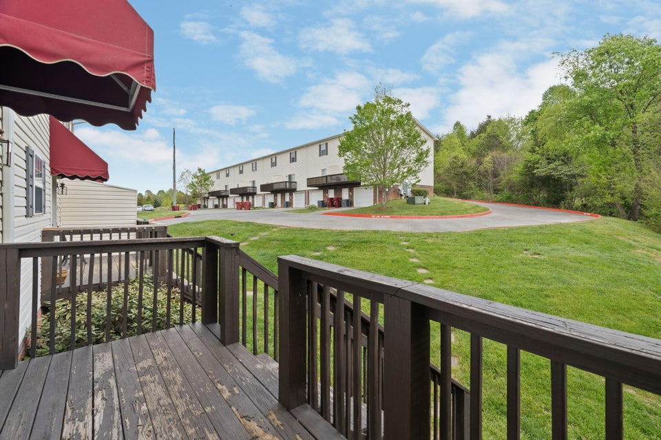 Photo #24: 2201 Cherokee Road