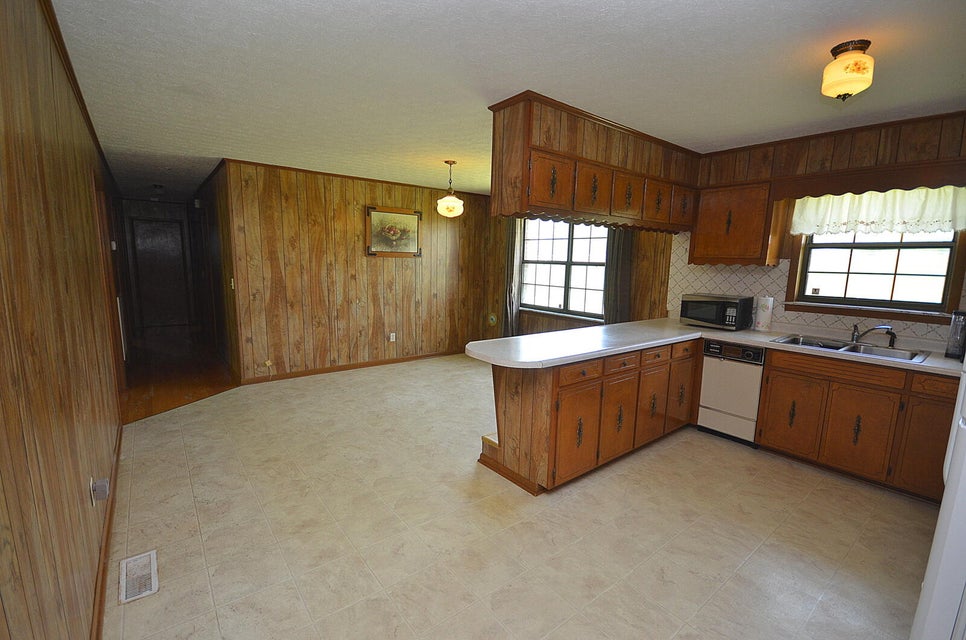 Photo #6: 129 Glendale Road