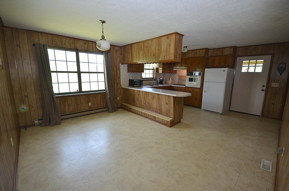 Photo #8: 129 Glendale Road