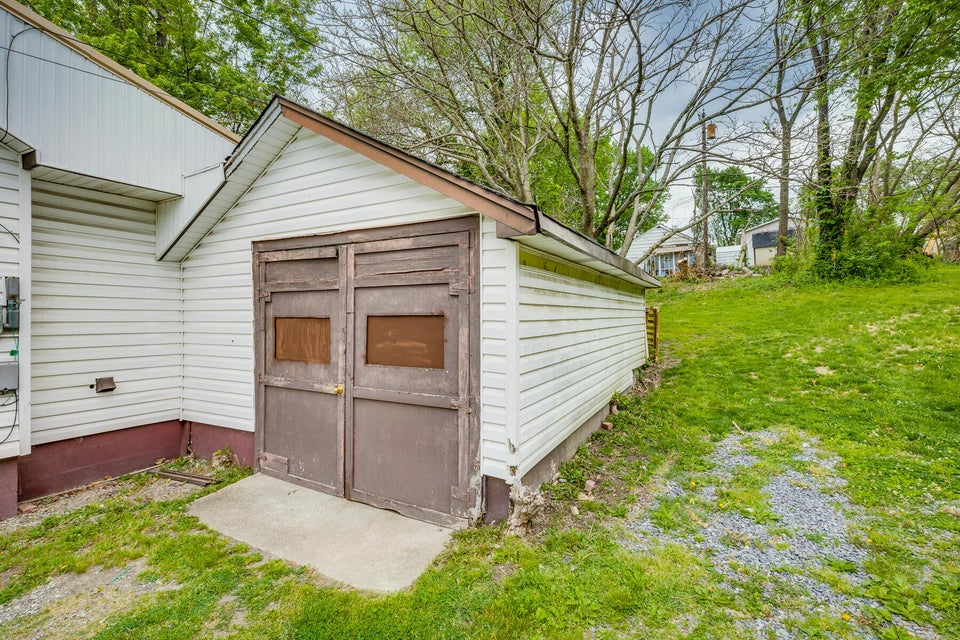 Photo #5: 1208 Sullivan Court