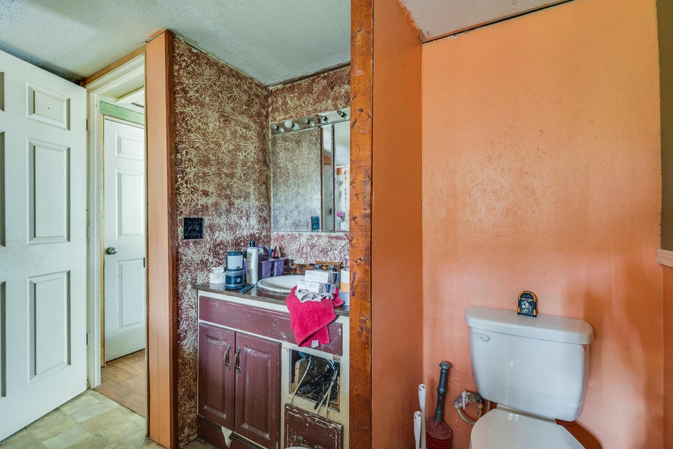 Photo #16: 321 Boone Street