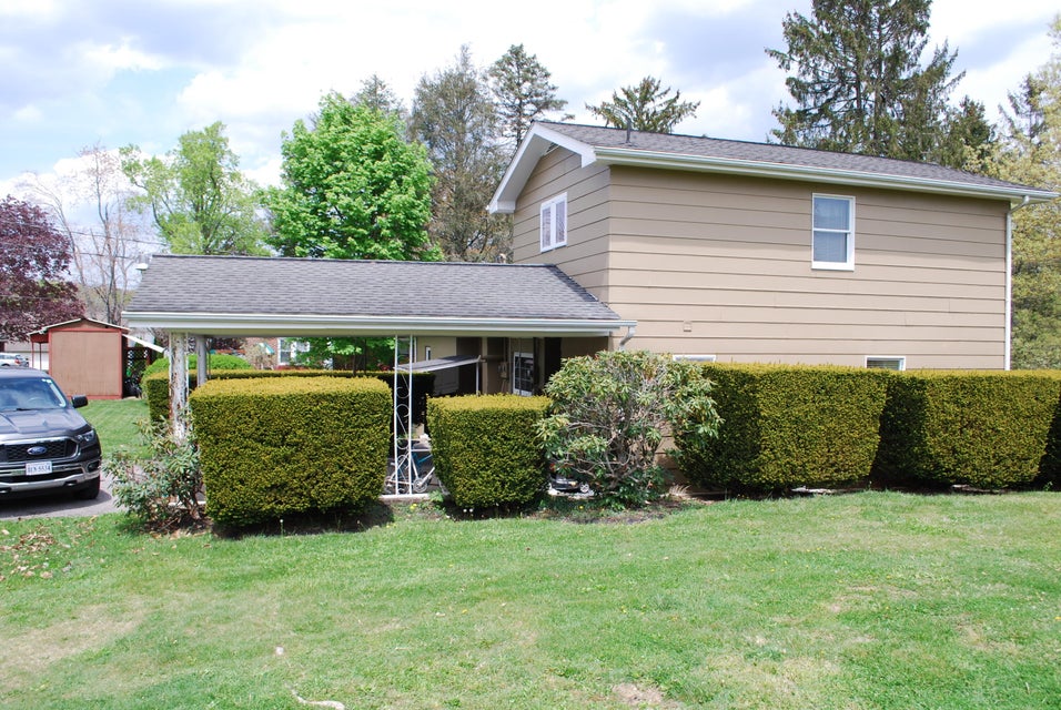 Photo #9: 116 Barker Avenue