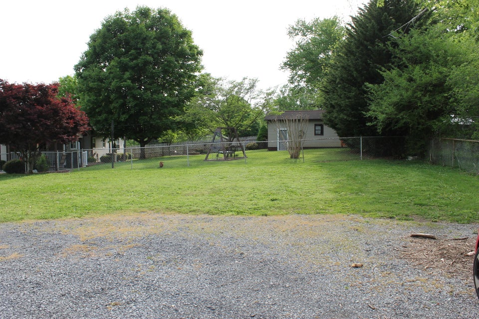 Photo #9: 601 Dickerson Street