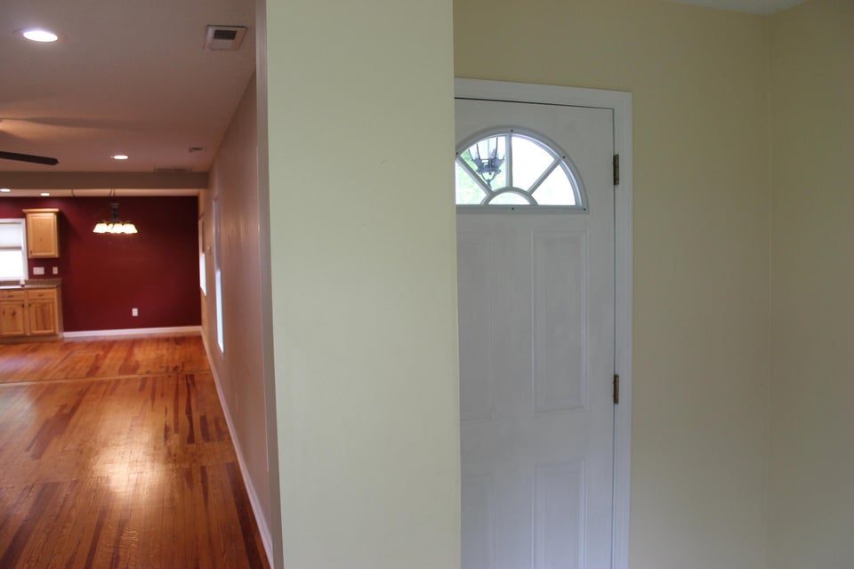 Photo #19: 601 Dickerson Street