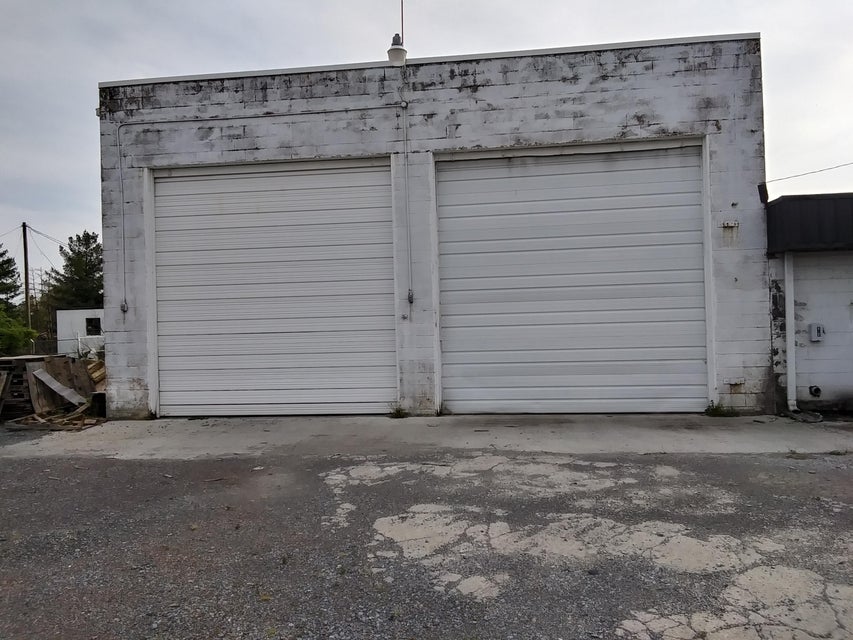 Photo #5: 16076 Lee Highway