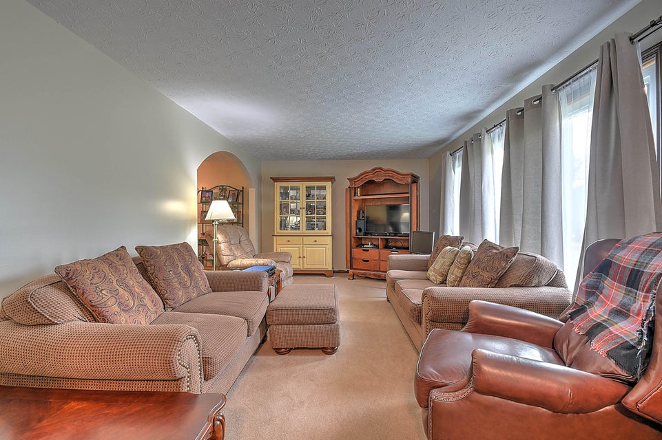 Photo #5: 4089 Spardale Street
