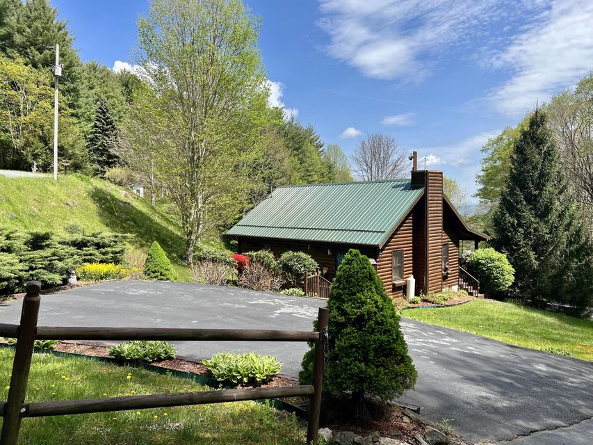 Photo #8: 130 Roanwood Road