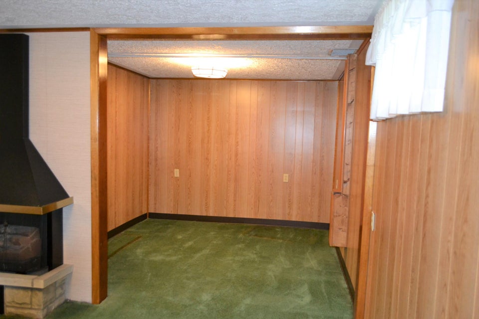 Photo #32: 52 Rose Drive