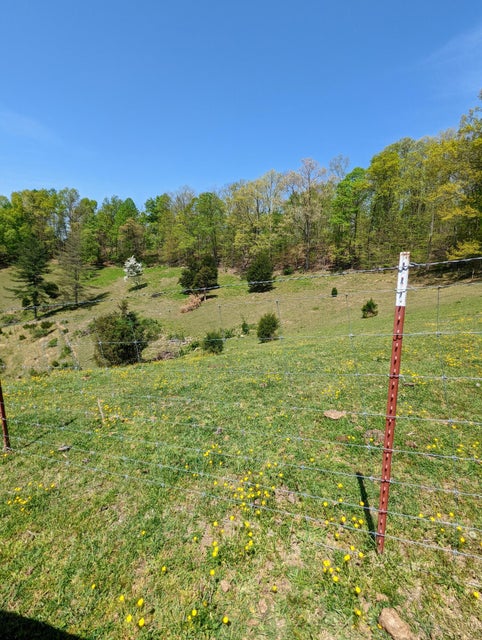 Photo #26: 473 Meade Farm Road