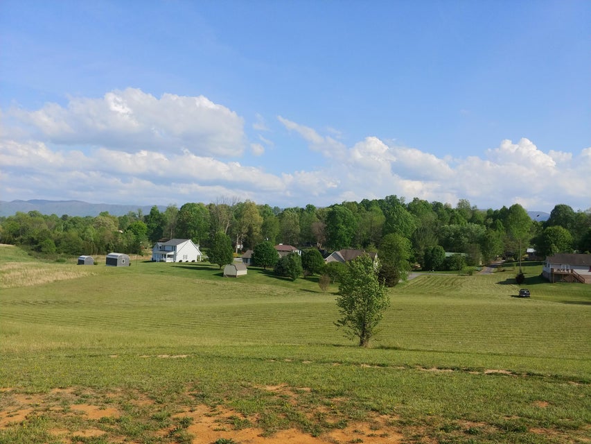 Photo #5: 707-719 Booher Dr