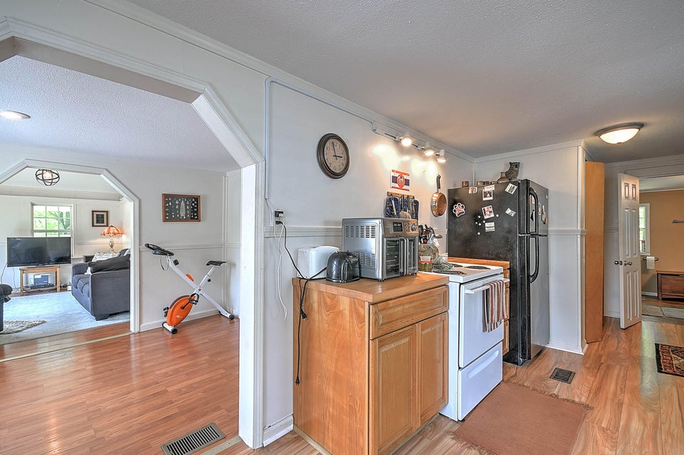 Photo #9: 2024 Happy Hill Road