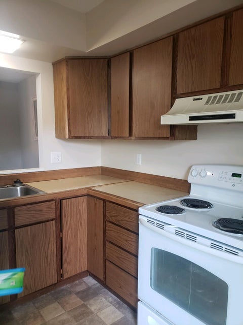 Photo #13: 115 Beechnut Street