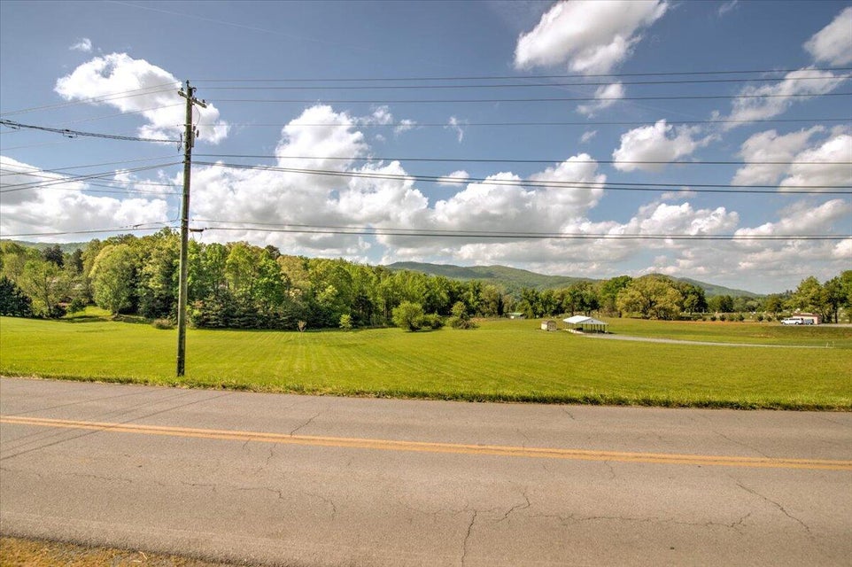 Photo #8: 626 Mohawk Drive