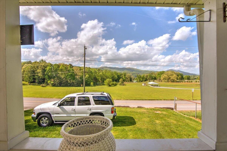 Photo #29: 626 Mohawk Drive