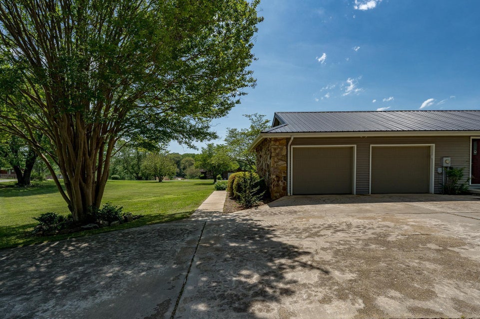 Photo #4: 133 Kimbili Drive