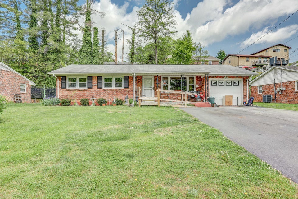 Photo #5: 2133 Veda Drive