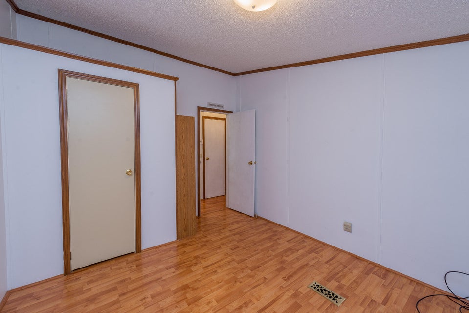 Photo #28: 320 Dearstone Pvt Drive