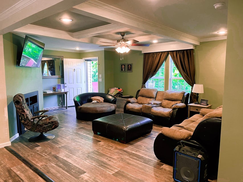 Photo #5: 122 Pebble Lane