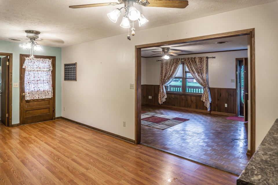 Photo #5: 213 Marshall Lane