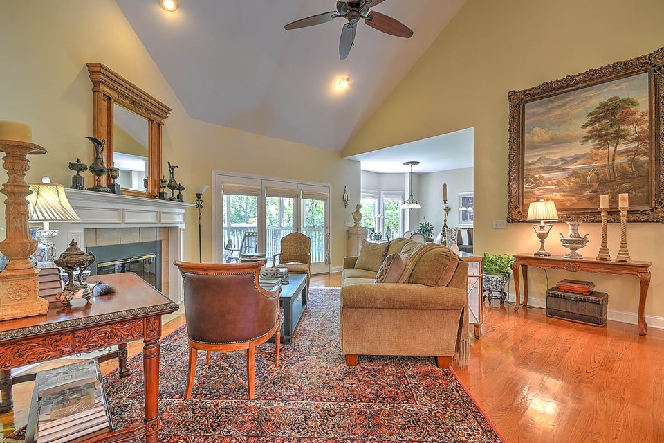Photo #8: 1031 Hunters Lake Drive