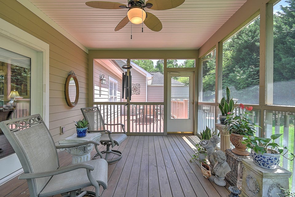 Photo #49: 1031 Hunters Lake Drive