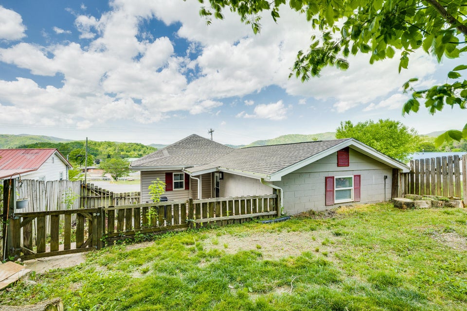 Photo #30: 205 Okolona Drive
