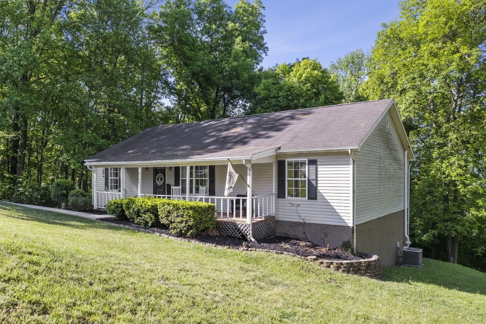 Photo #2: 2125 Hiara Drive
