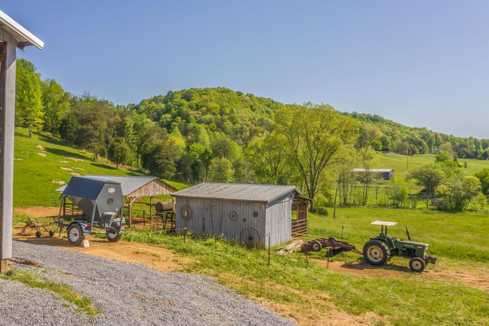 Photo #8: 118 Vaughn Road