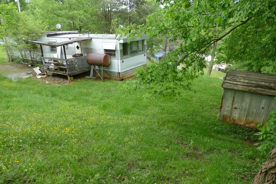 Photo #4: 116 Massey Street