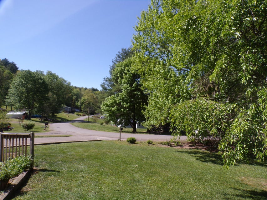 Photo #10: 596 Chestnut Drive