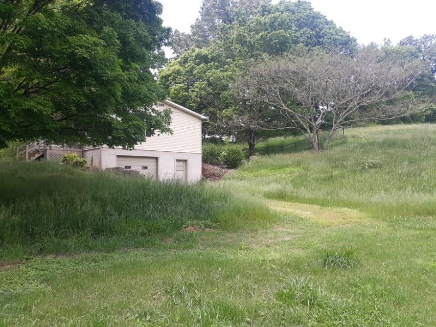 Photo #13: 645 Allens Bridge Road