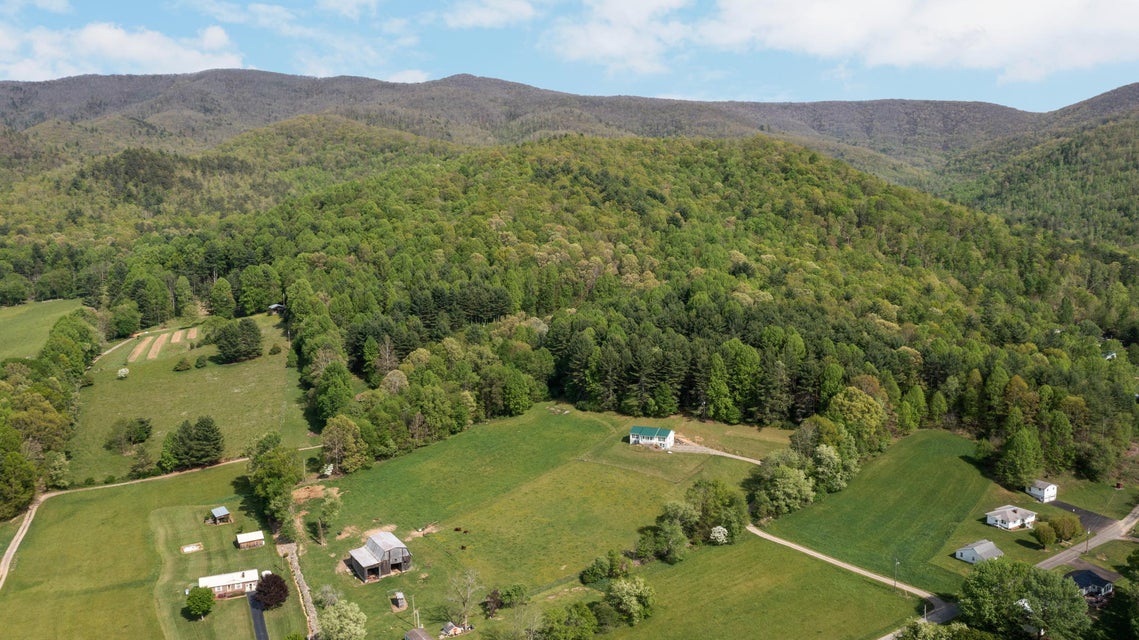 Photo #35: 197 Laurel Road