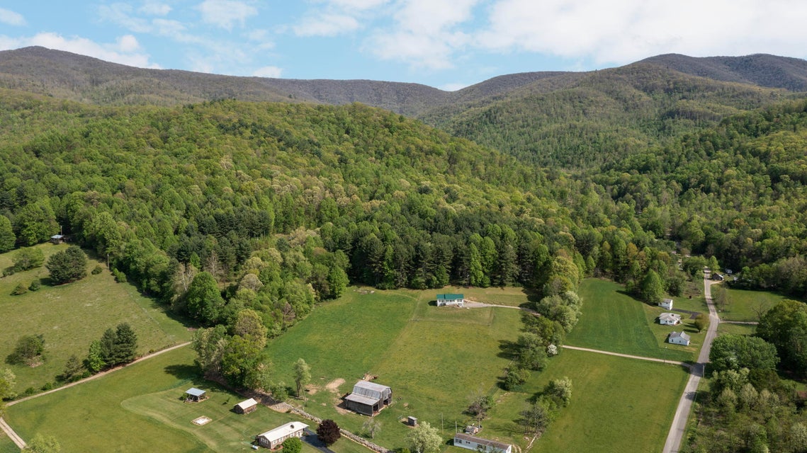 Photo #36: 197 Laurel Road