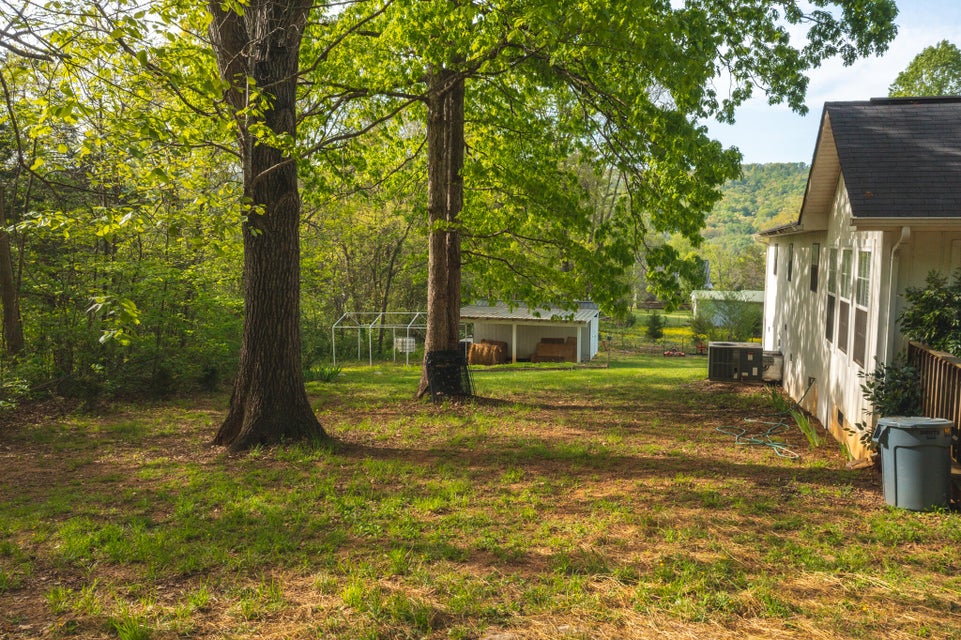 Photo #33: 190 Chartier Lane