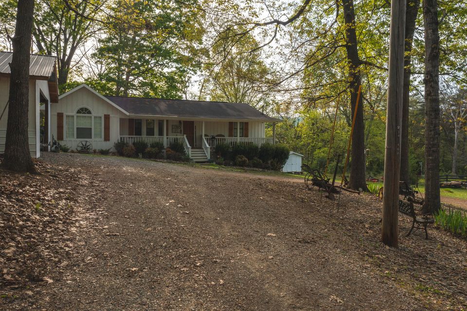 Photo #6: 190 Chartier Lane