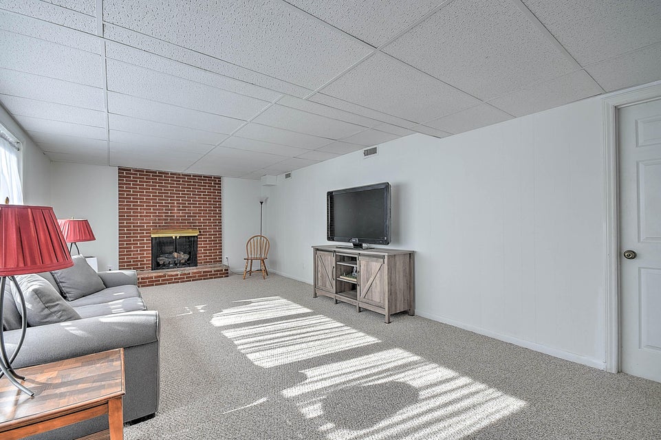Photo #30: 2361 Woodridge Avenue