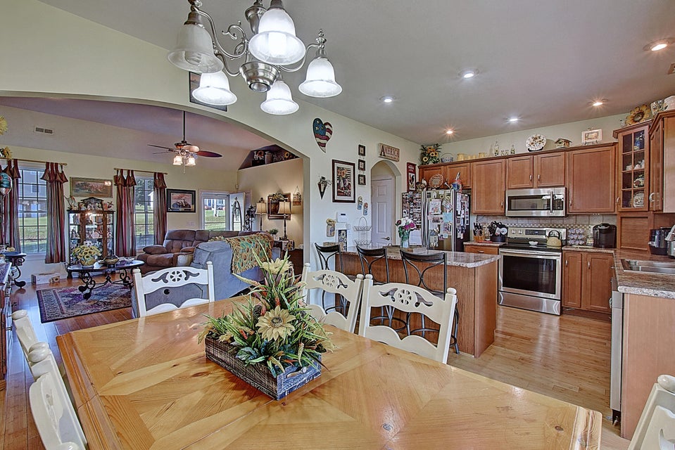 Photo #18: 104 Hamilton Road