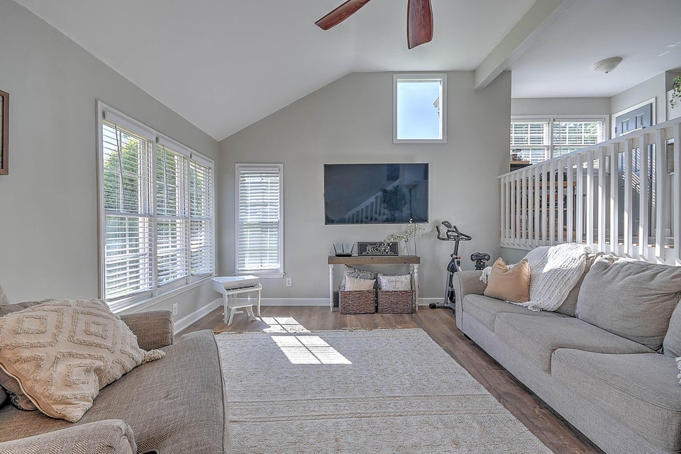 Photo #3: 4103 Sioux Drive